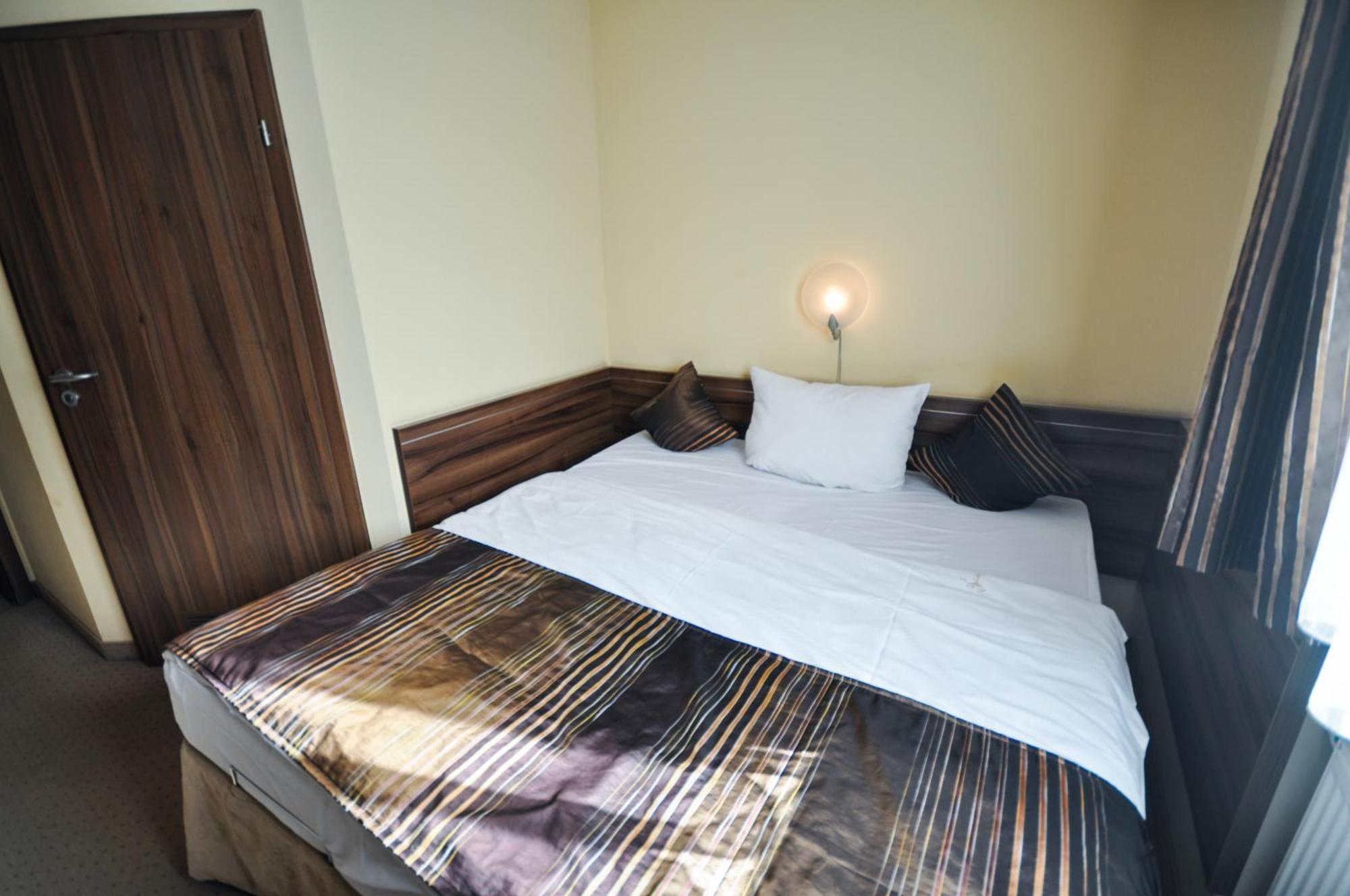 Hotel Trzy Swiaty Spa & Wellness Rajska Wyspa Gliwice Exterior foto