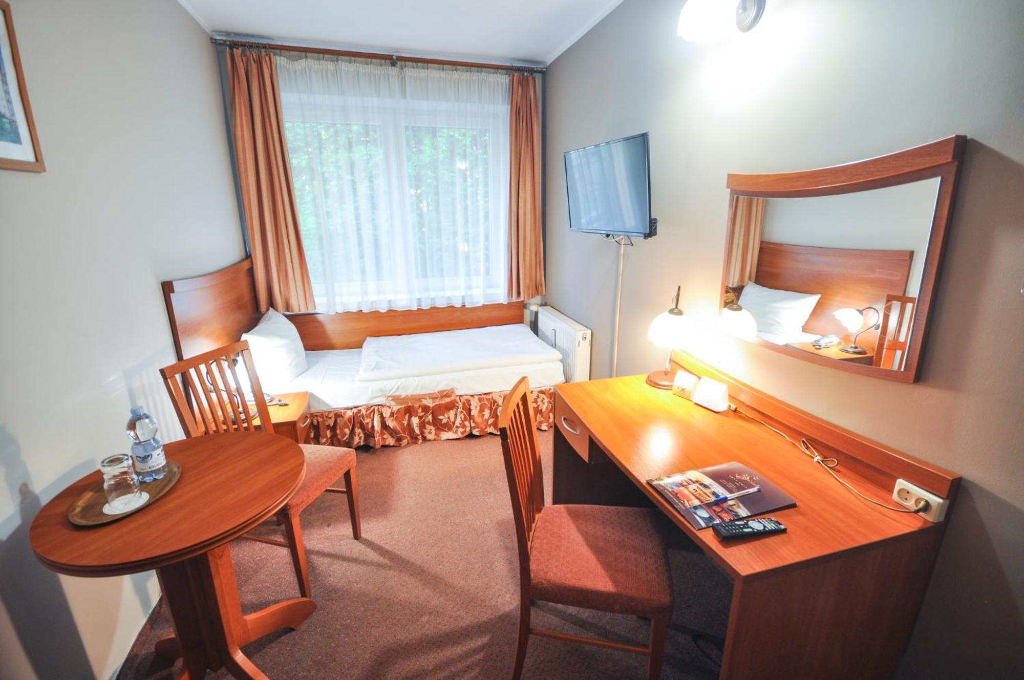 Hotel Trzy Swiaty Spa & Wellness Rajska Wyspa Gliwice Exterior foto
